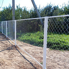 легкое ограждение из сетки рабицы